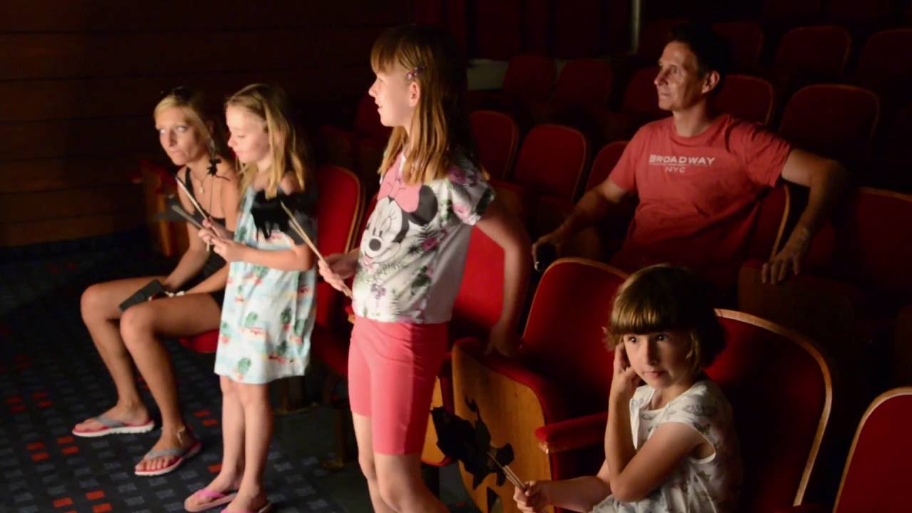 1. Kino vrtiček v okviru Kina brez stropa 2016: Zverjasec & Senčno gledali&scaron;če