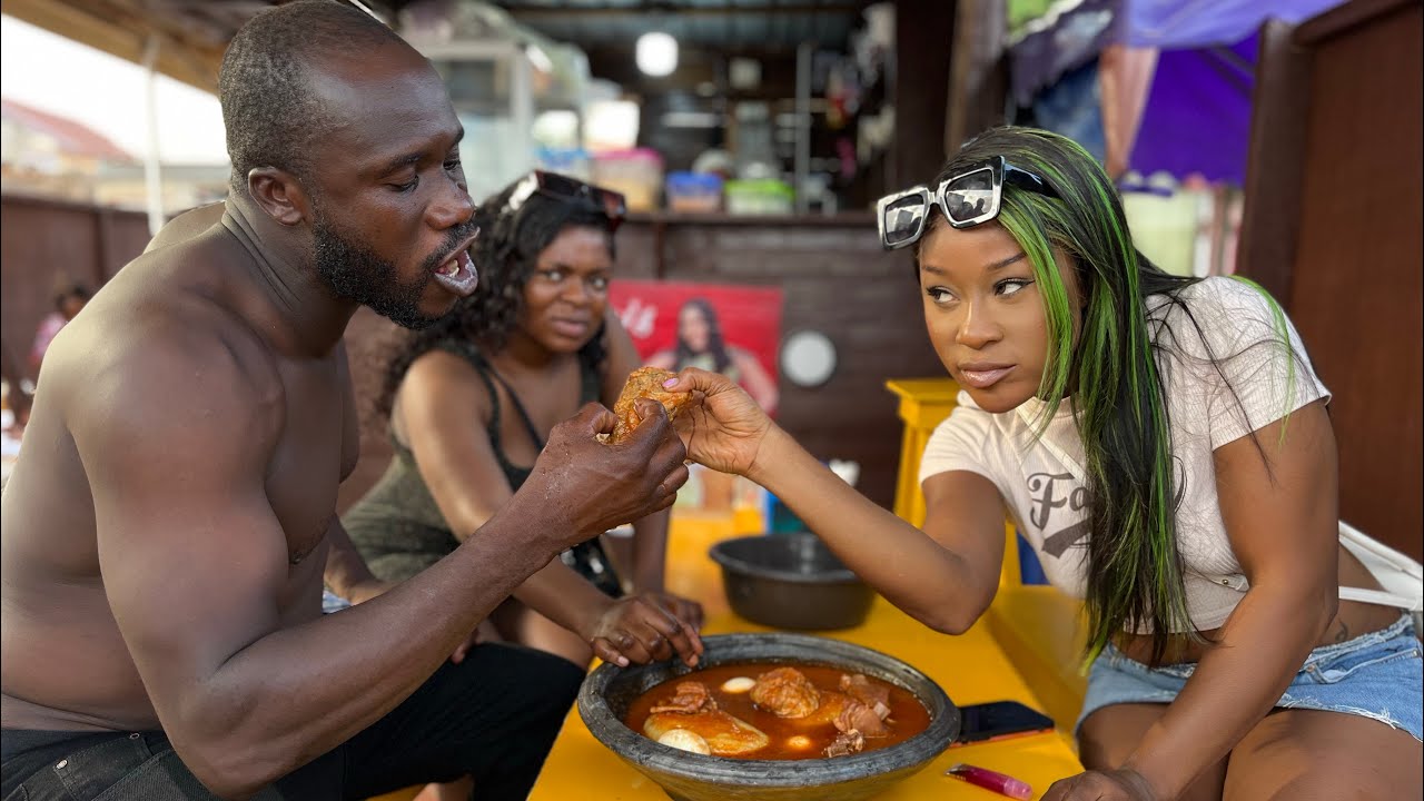 EII OKRAKU😂😂EFIA ODO REGRET INVITING AKABENEZER TO EAT FUFU WITH HER😂😂RUSSIA VRS UKRAIN FIGHT🔥