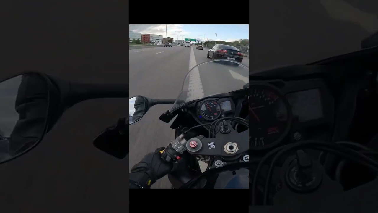 GhostRider #GhostRider #FastMotorcycle #MotorcycleSpeed #RidingFast #ExtremeSpeed