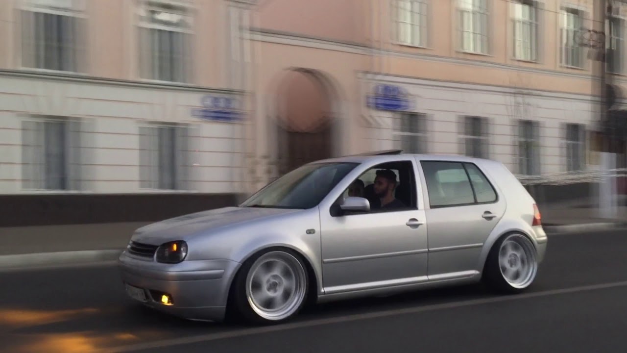 VW Golf MK4 Static