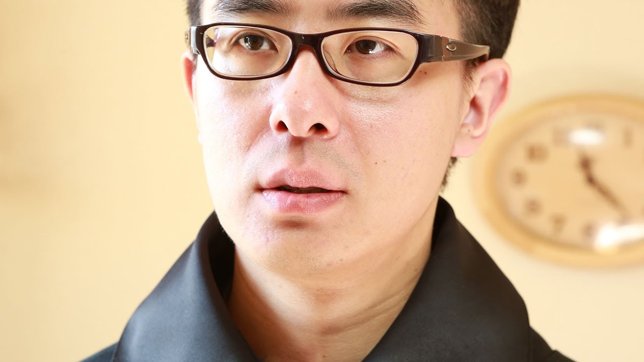 ひさびさに体重を計ったらとんでもないことに！WiFi Body Scale / 隙間男