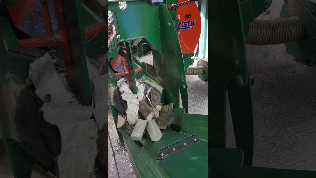 Pocsh S-375 firewood splitting process