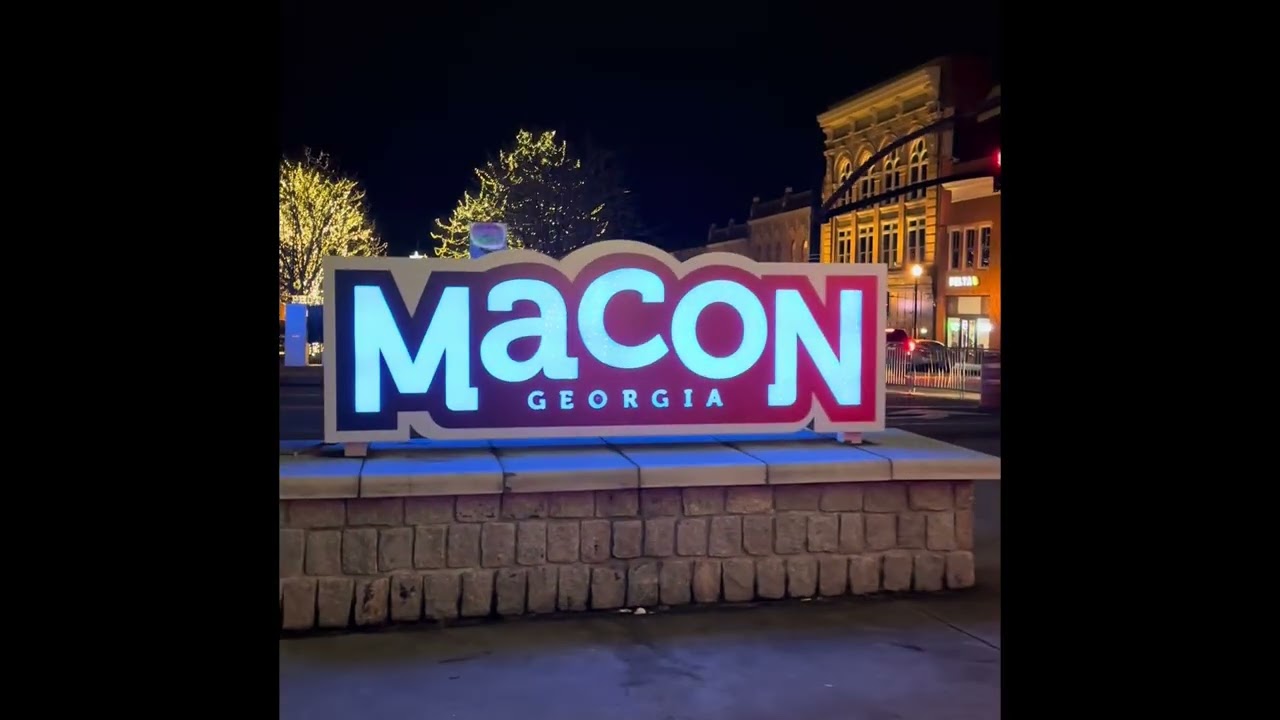 Christmas lighting@ Macon 