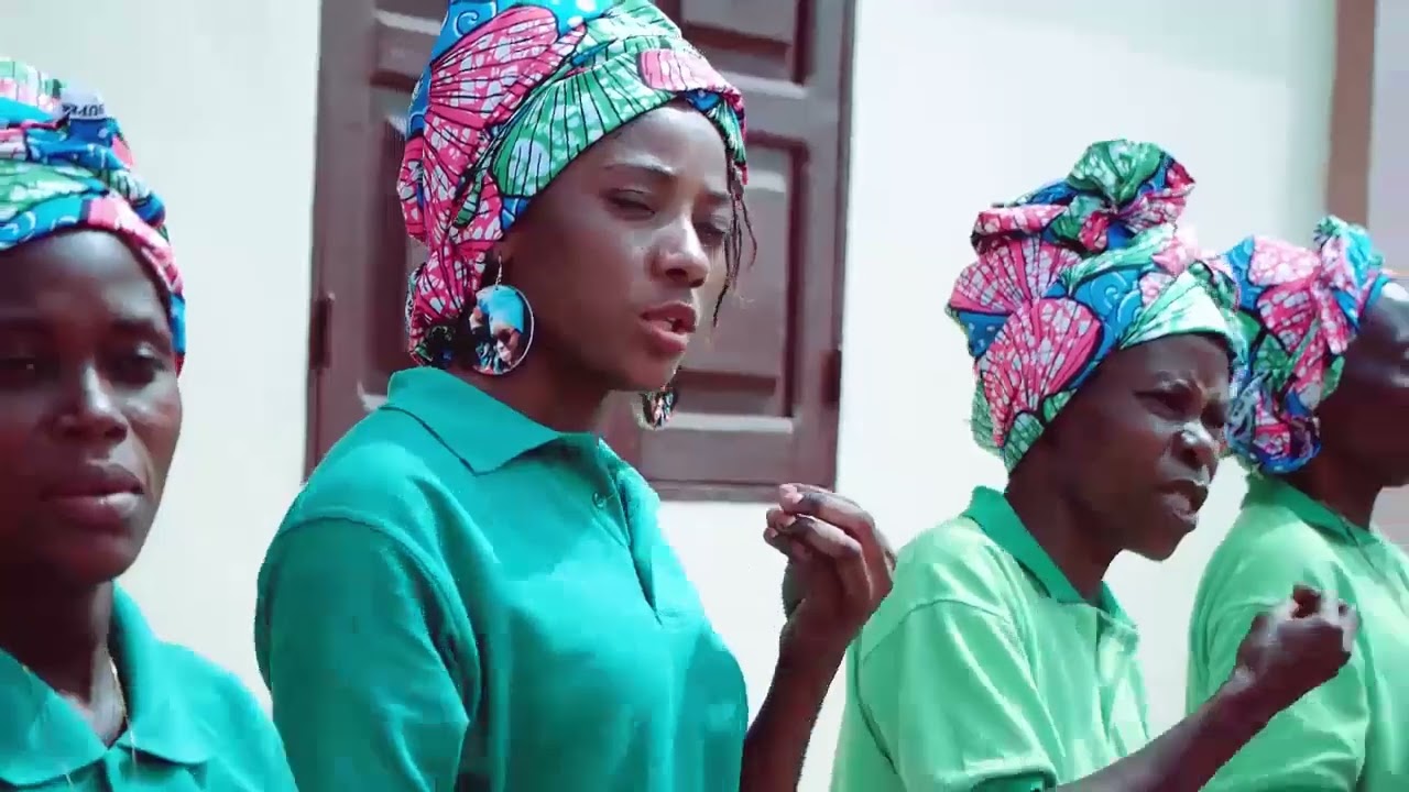 Irmão Simão Macosso : Tsola Nzambi (clip officiel)