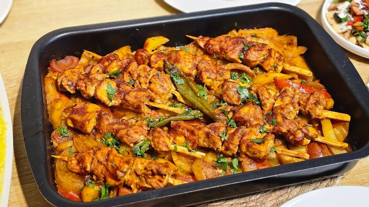 فطور رمضان🌙أطيب صينية تكة دجاج مشوية بالفرن ذايبه ذوبان| تمن عدس رهيب(بزل)| شوربة شوفان | فتة | موز🍹