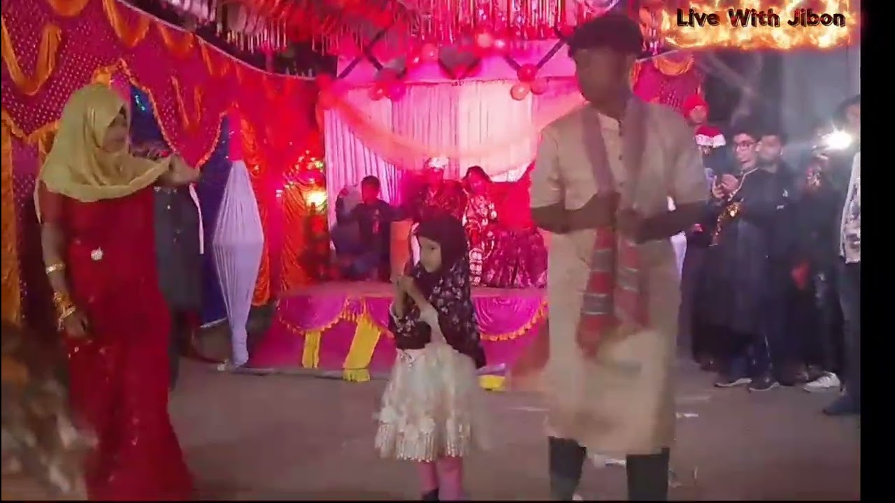 হাতে ধরি পায়ে পড়ি যাইও না গো ময়নার বাপ। আমারে তালাক দিয়া যাইও না!! সবাই চ্যানেলটা সাবস্ক্রাইব করবেন।