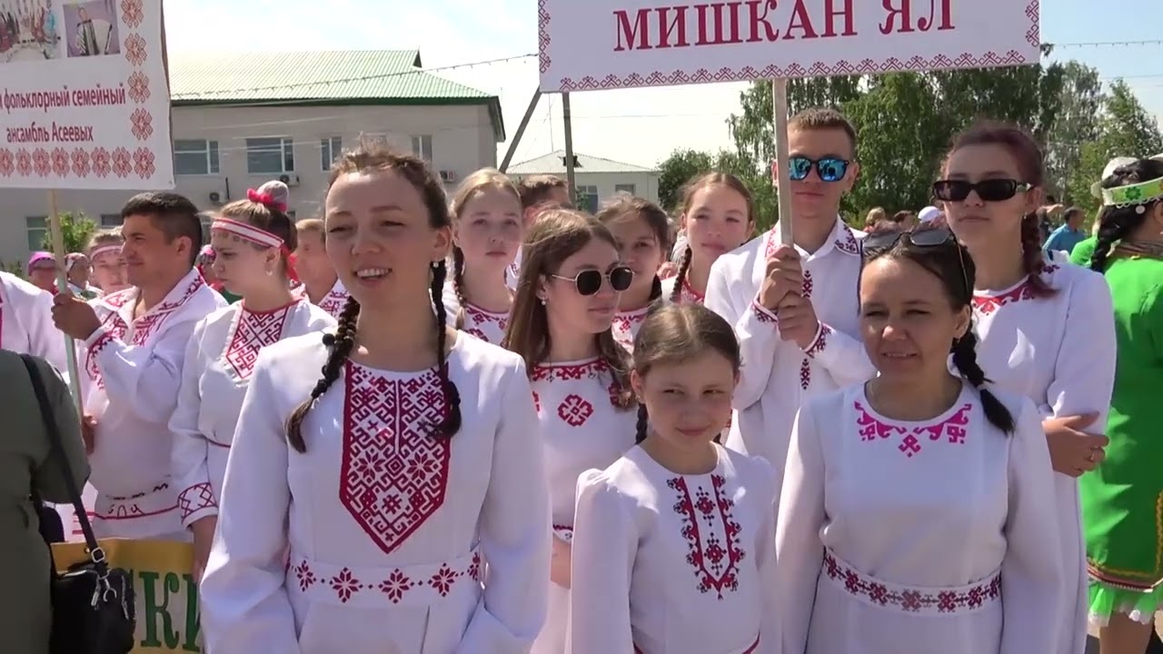 В с.Калтасы прошел IX Межрегиональный фестиваль конкурс народного танца  «Серебряная веровочка