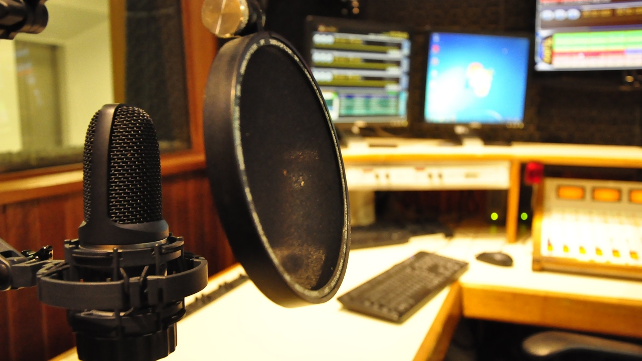 Transmissão ao vivo de Radio Atividade 87.9 FM