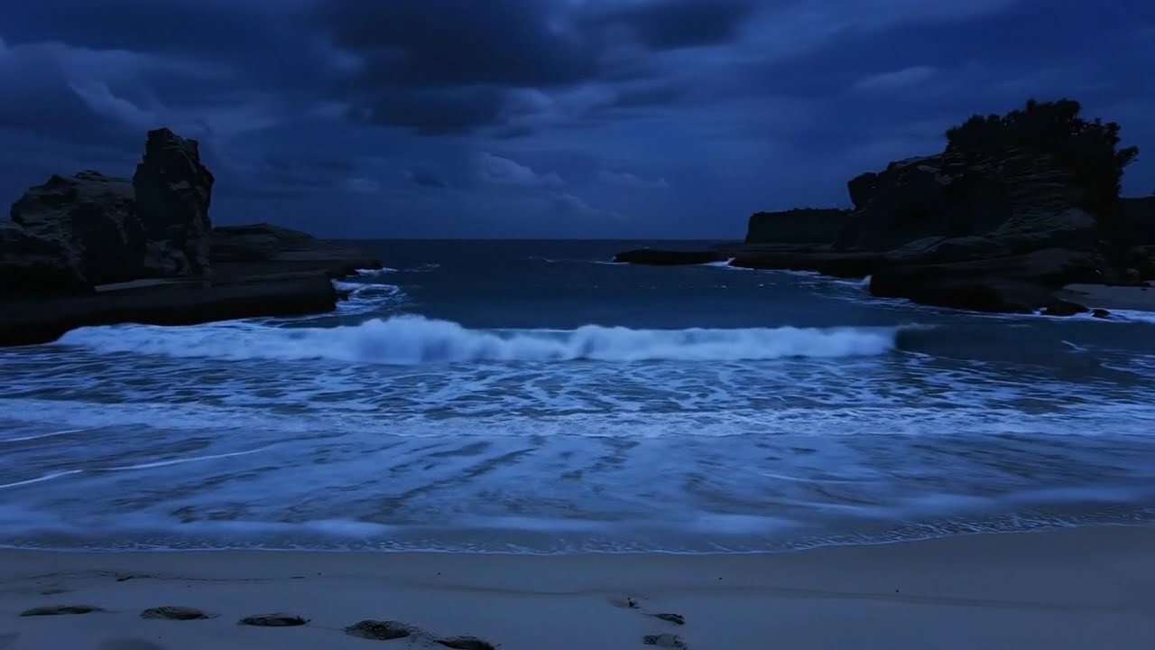 Ocean Waves for Night Relaxation 🌊 Calm Your Thoughts & Drift to Sleep