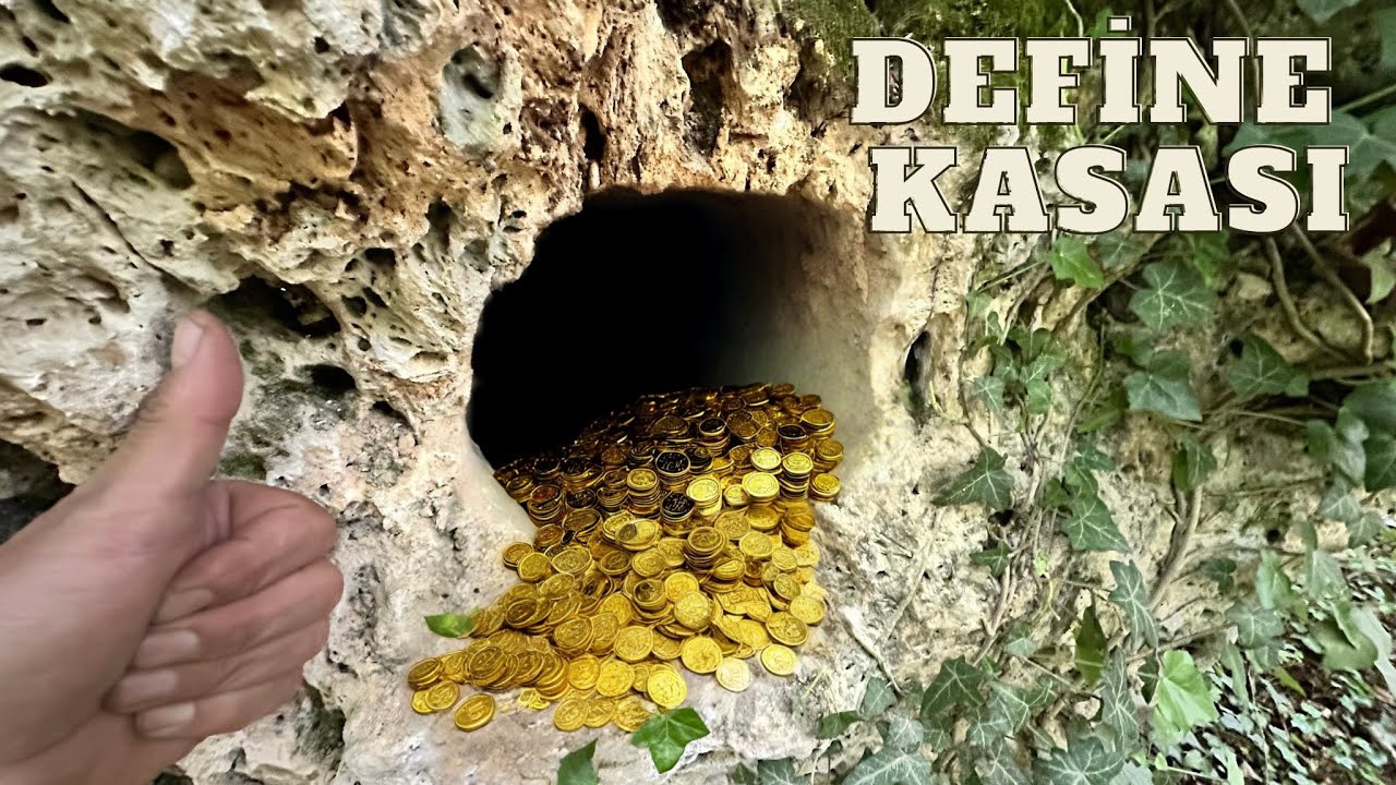 Открытие сейфа с сокровищами в старом поселении...