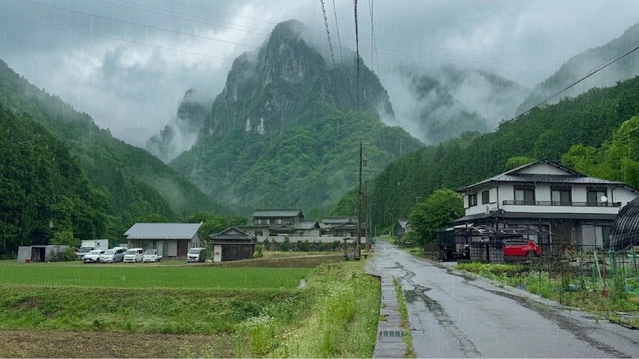 Heavy Rain in Japa Dangerous Typhoon in Japan Walking Tour Seki, Gifu