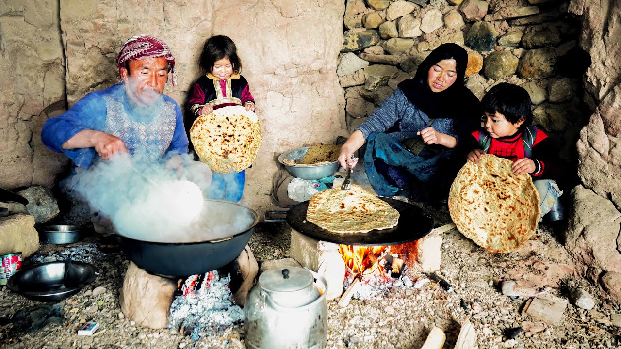 Living In A Cave With The Cold of Winter | Life In 2000 Years Ago | Village Life of Afghanistan