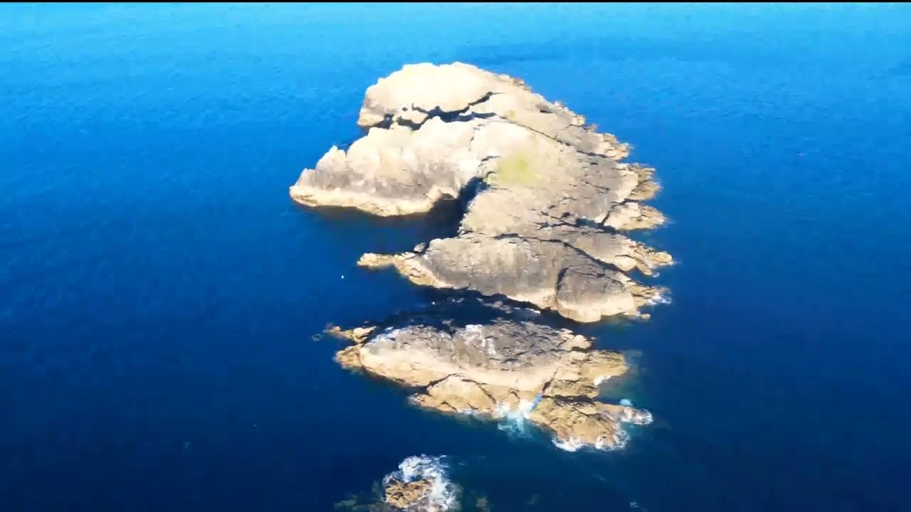 Drone flight with DJI mini 2 to Gulland Rock, Cornwall England (4 mile flight edited) 4k.