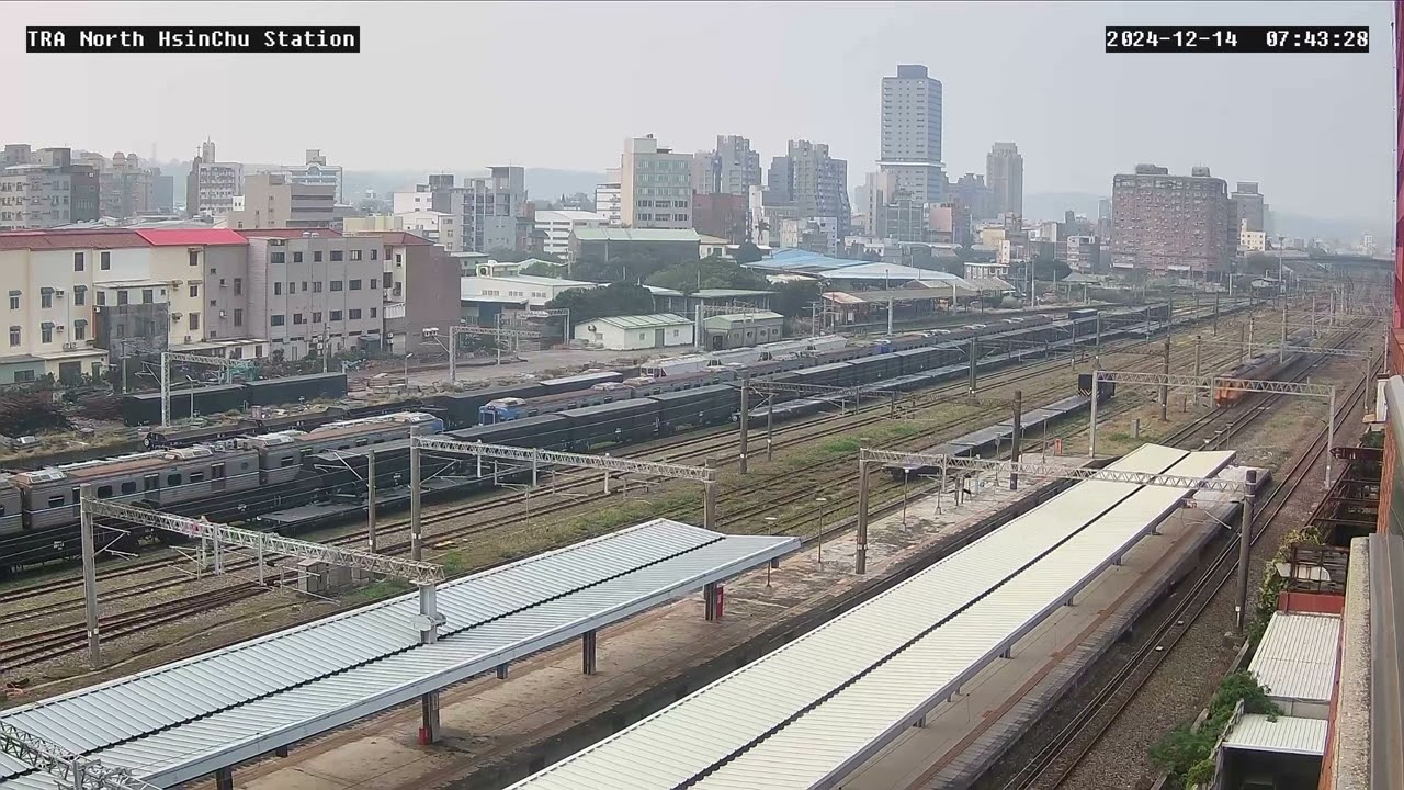 「外星人來訪！」2024-12-14 台鐵1806次 DRC1000區間車 北新竹車站 進站