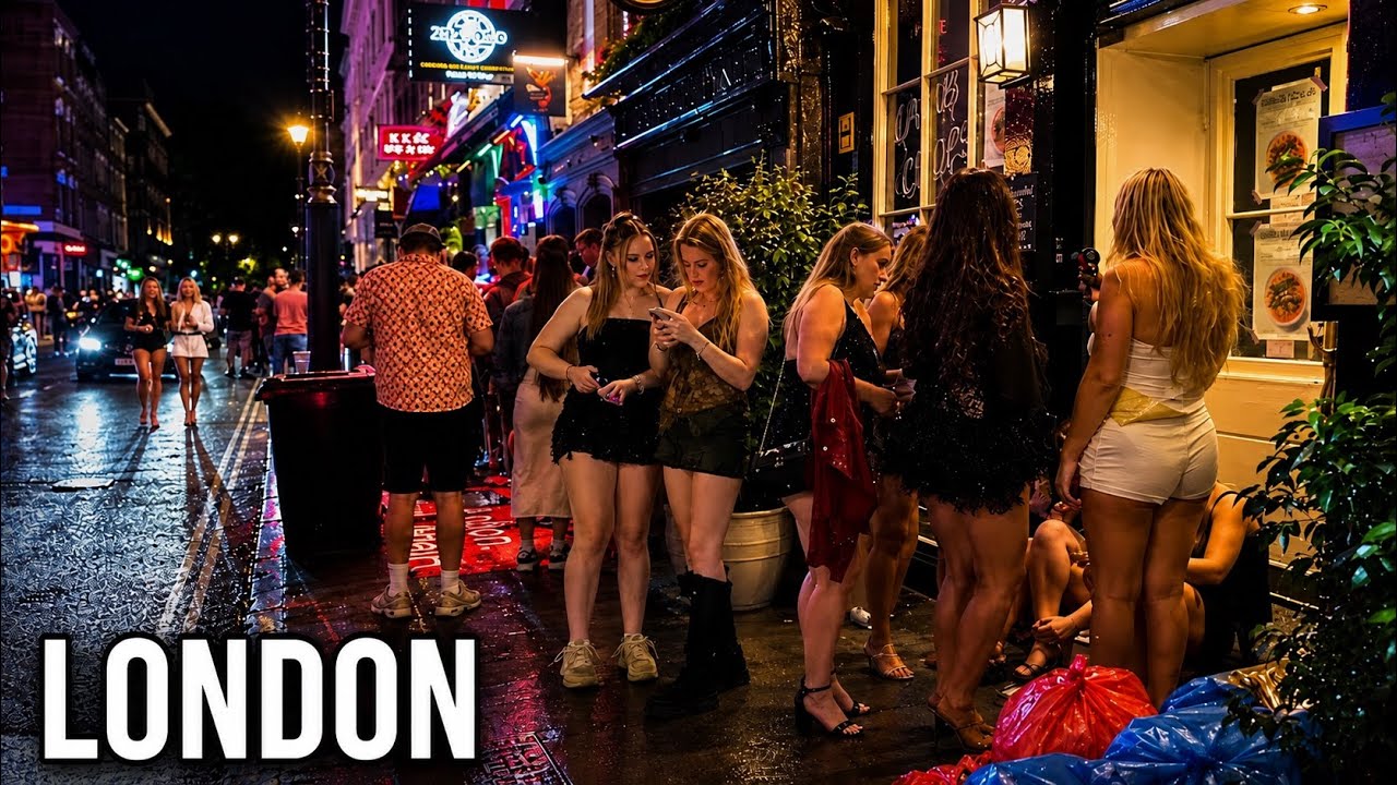 🔥LONDON NIGHTLIFE IS CRAZY! 🔥| Wild Night Walk: Chinatown to Soho After Dark [City Walk 4K HDR] 