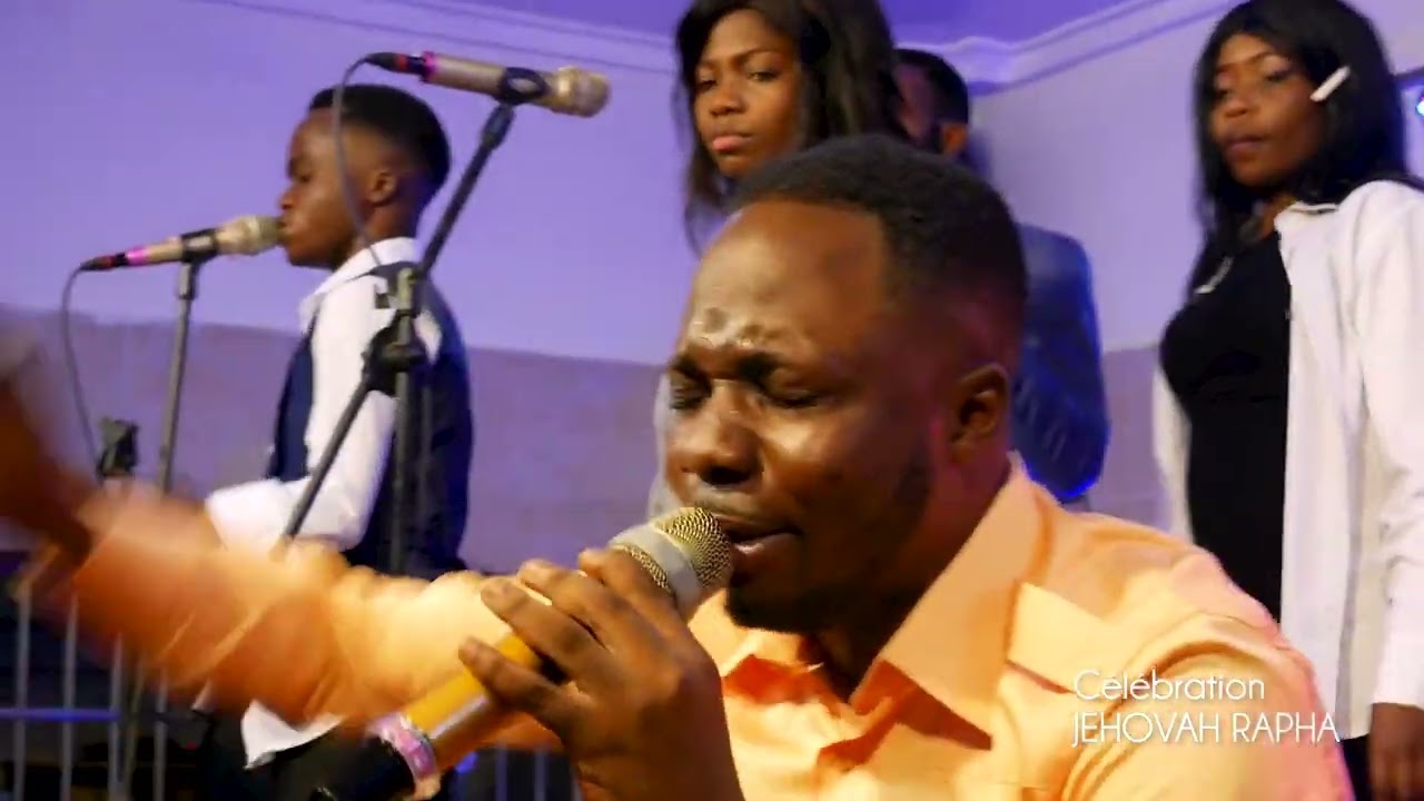 Fiston Gloire MAMBA YESU live Kananga 12 maisons, après un accident mortel Dieu a rétabli notre vie