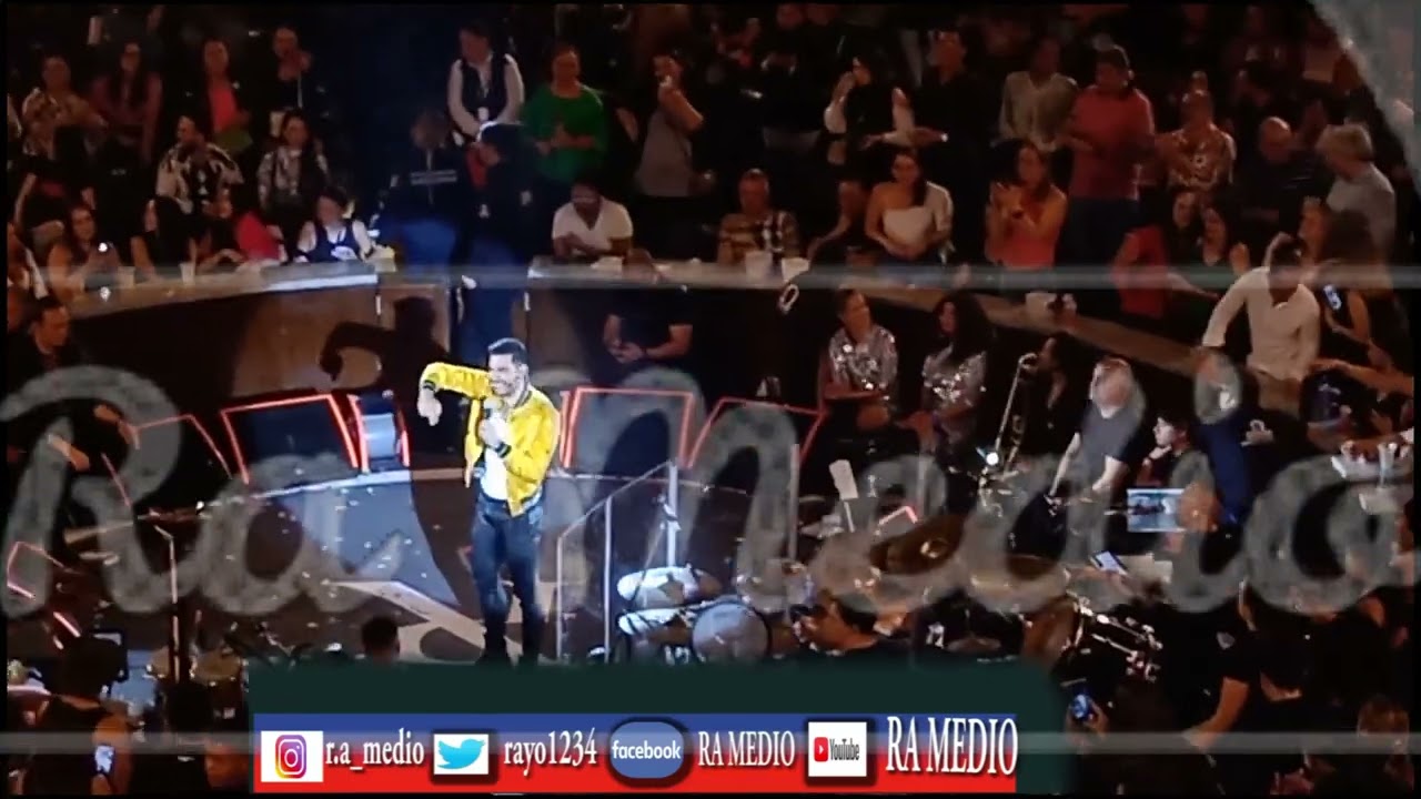 Carlos Rivera se despide de Guadalajara en el palenque de fiestas de octubre