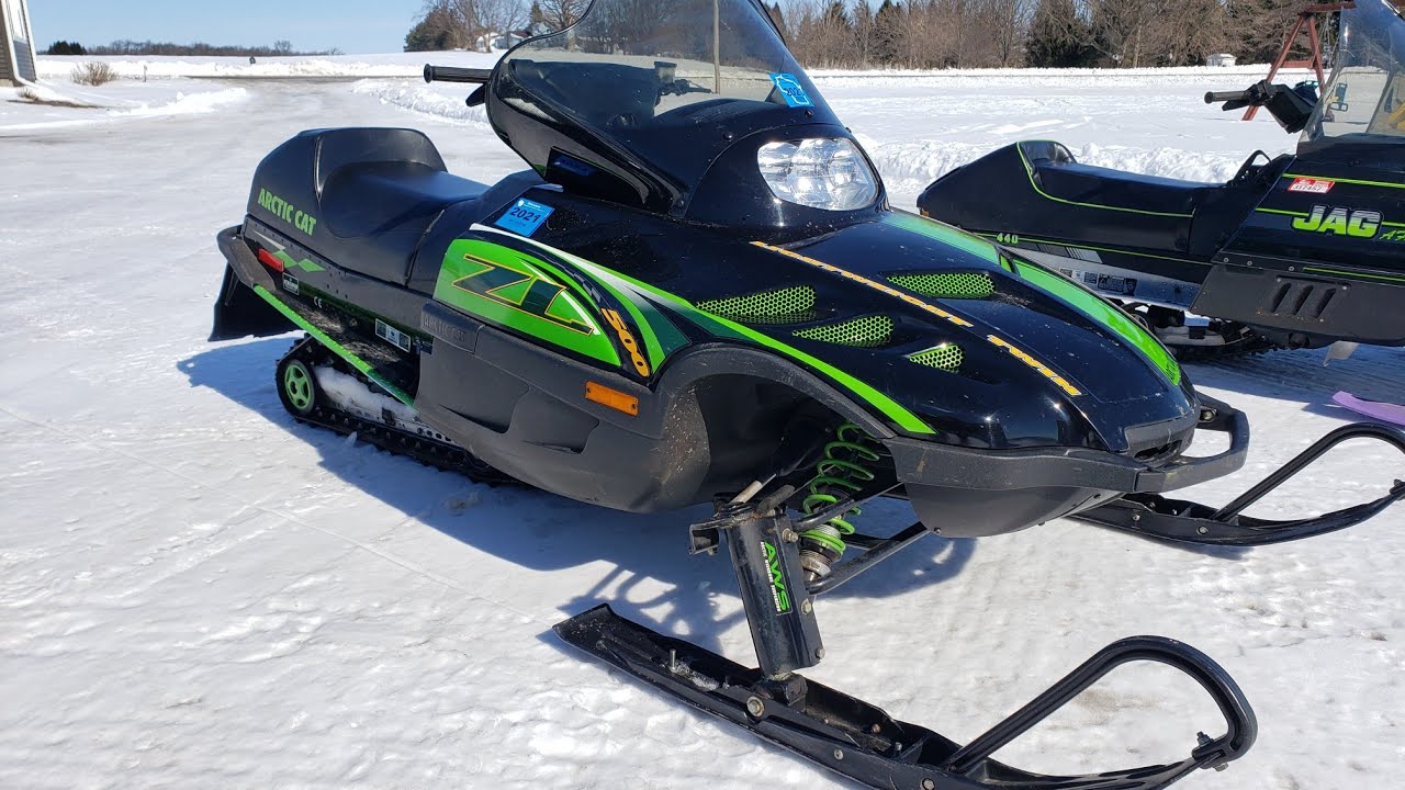2000 Arctic Cat ZL500 on fresh snow.