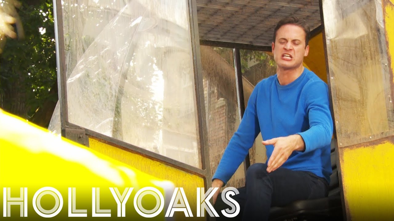 Luke Takes Drastic Action | Hollyoaks