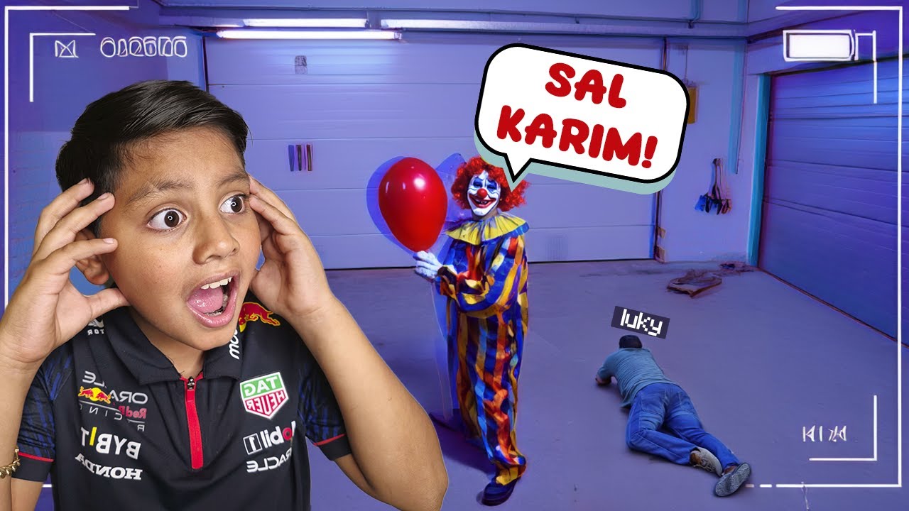 UN PAYASO ATERRADOR ENTRA A NUESTRA CASA | Family Juega