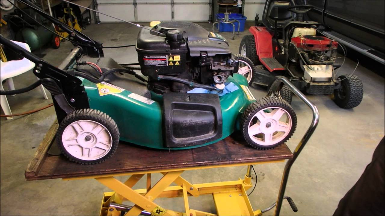 Briggs and Stratton Mower (Welch Plug)