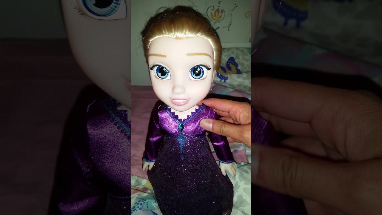 Frozen 2 Singing toddler doll REVIEW  ( incl. SWEDISH version! )