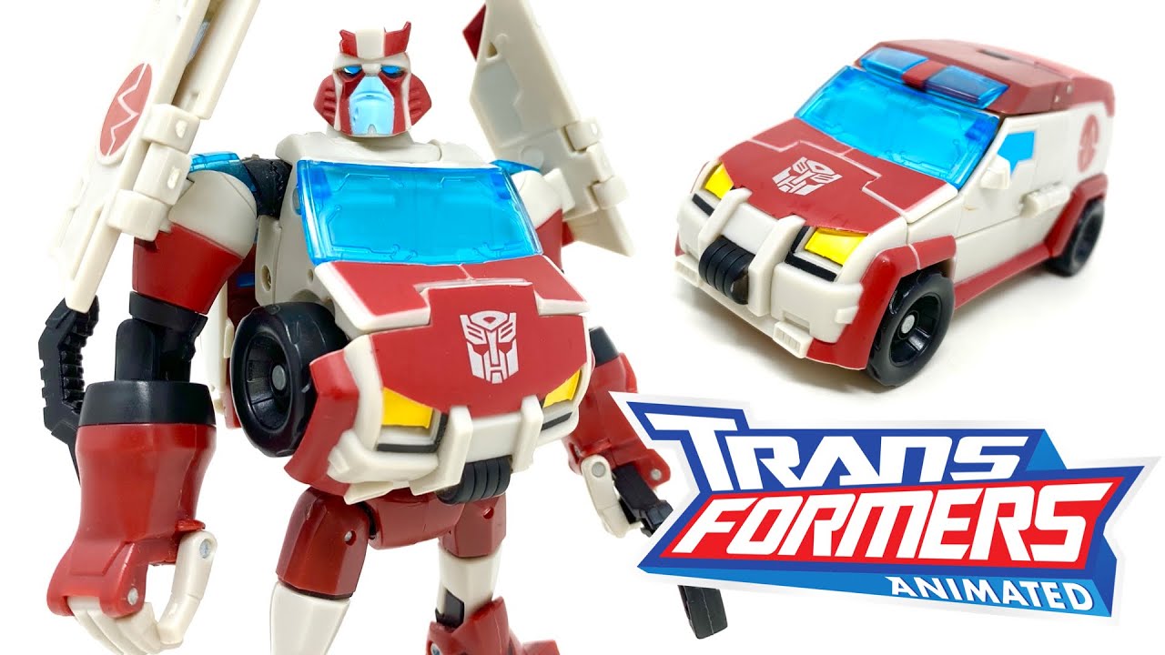 Моя первая фигурка TFA! Обзор Transformers ANIMATED Deluxe Class RATCHET RETRO