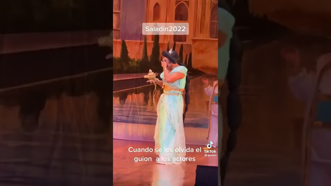 Cuando se le olvida el guión al actor