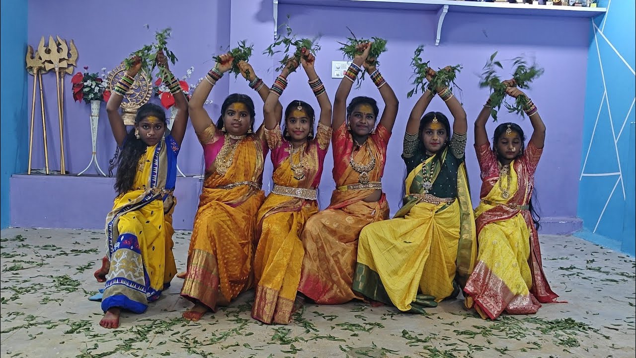GURUGULU BOMMALU YELLAMMA 2025, YELLAMA🙏🔥 @SAIKRUPA DANCE ACADEMY #folksong#bonalu#Bonalu blast🙏