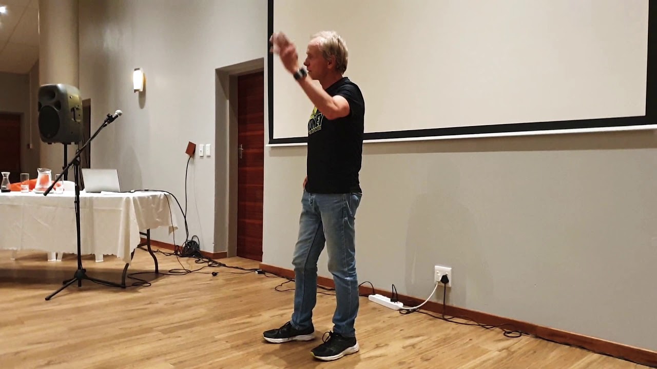 Comrades Marathon 2019 - Up Run - Bruce Fordyce at FRR