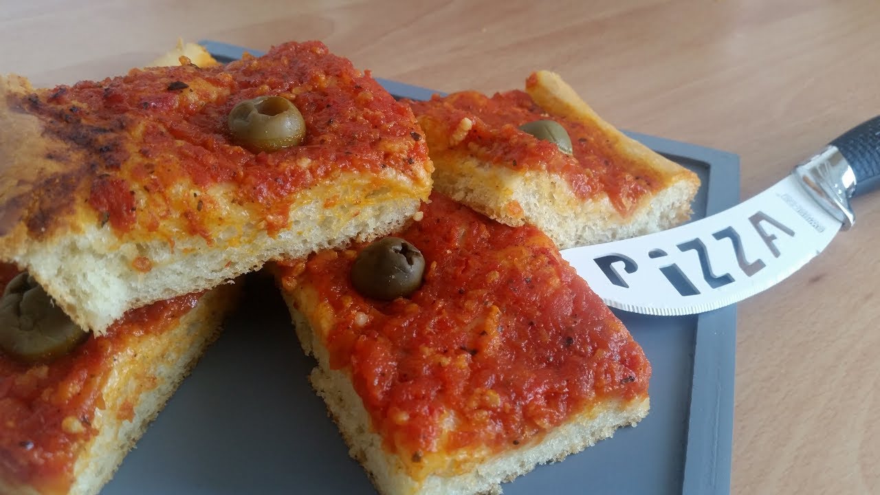 Pizza algérienne - Recette facile (pâte épaisse) / Mina Chett