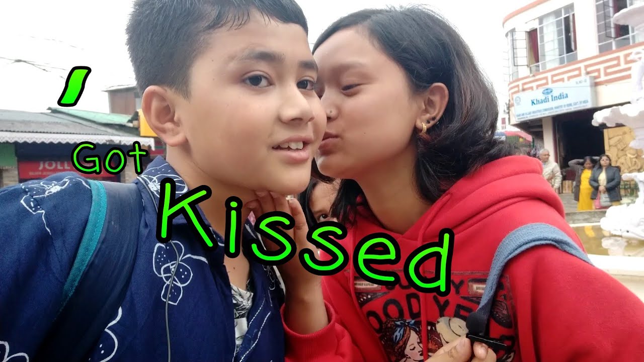 KISS Me or SLAP me | I met @DarjeelingPrankster  @ShivamSenpai @wevlog5679