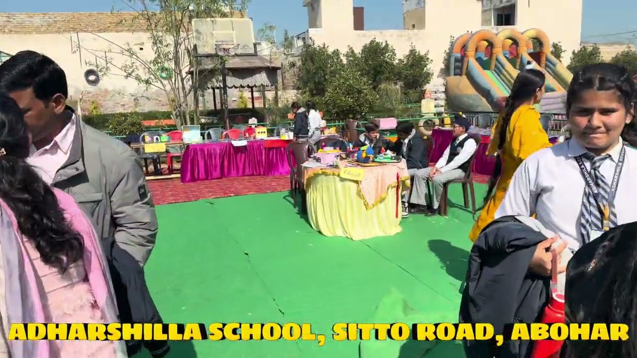आधारशिला स्कूल में बच्चों ने कर दिया कमाल, आने वाला भविष्य बताया और बनाया विद्यार्थियों ने