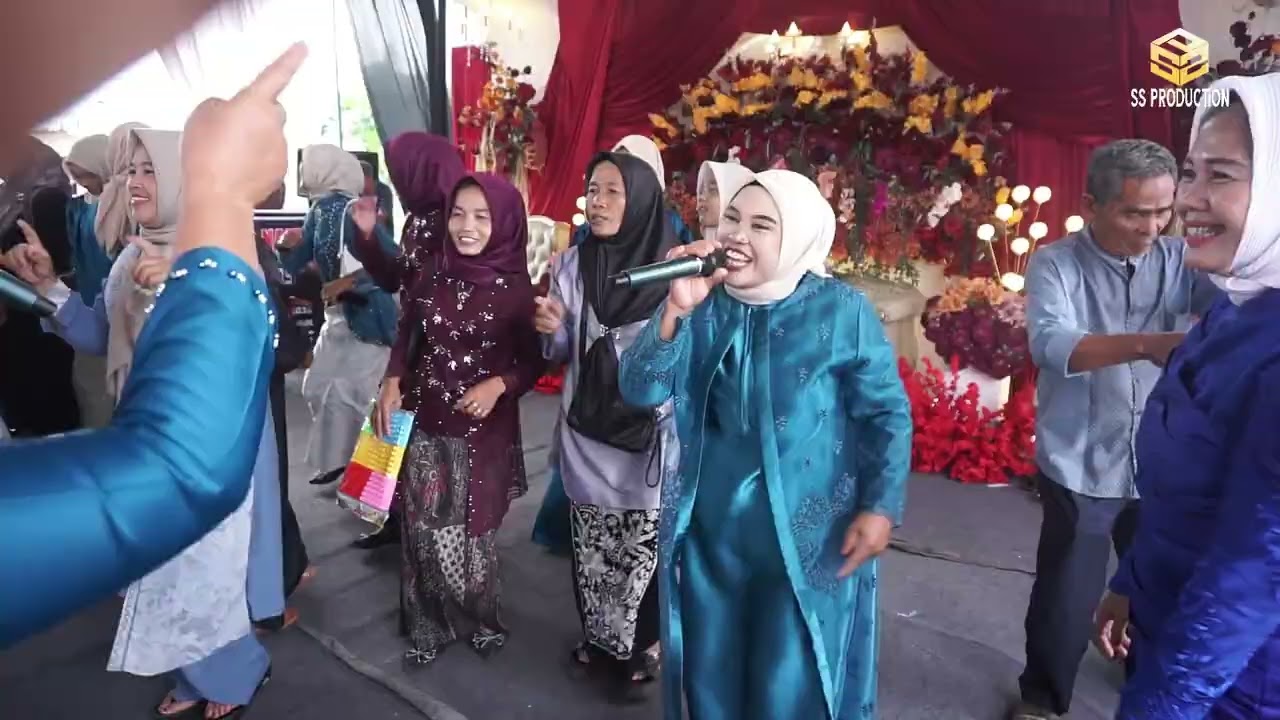 Wedding Of Melly & Edo  II  Keseruan Keluarga Cemara