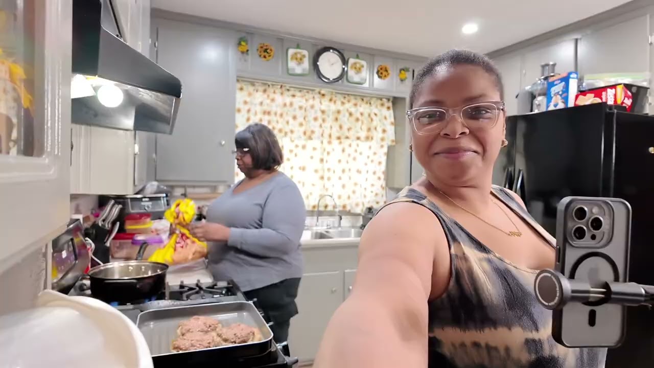 HAMBURGERS ON DECK!! 
