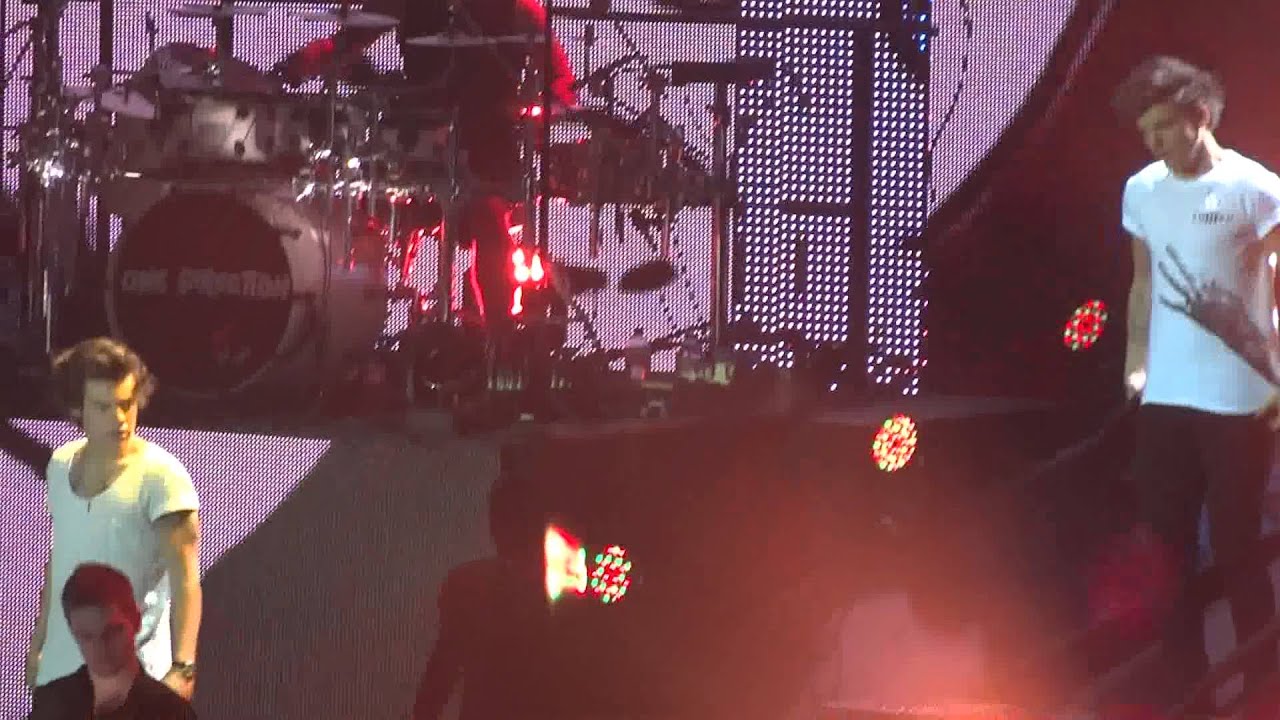 One Direction -  Teenage Dirtbag - Hamburg, 12.05.2013