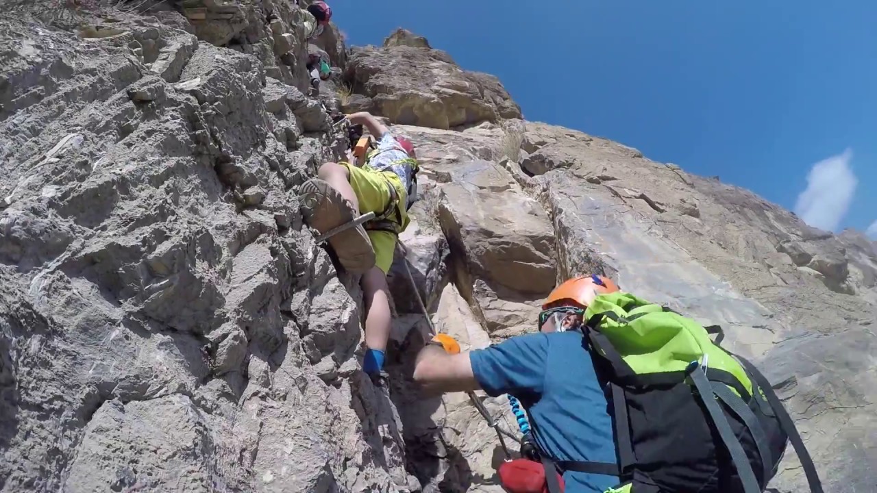 Adventure with kids: 2016 Oman Jabal Shams via ferrata