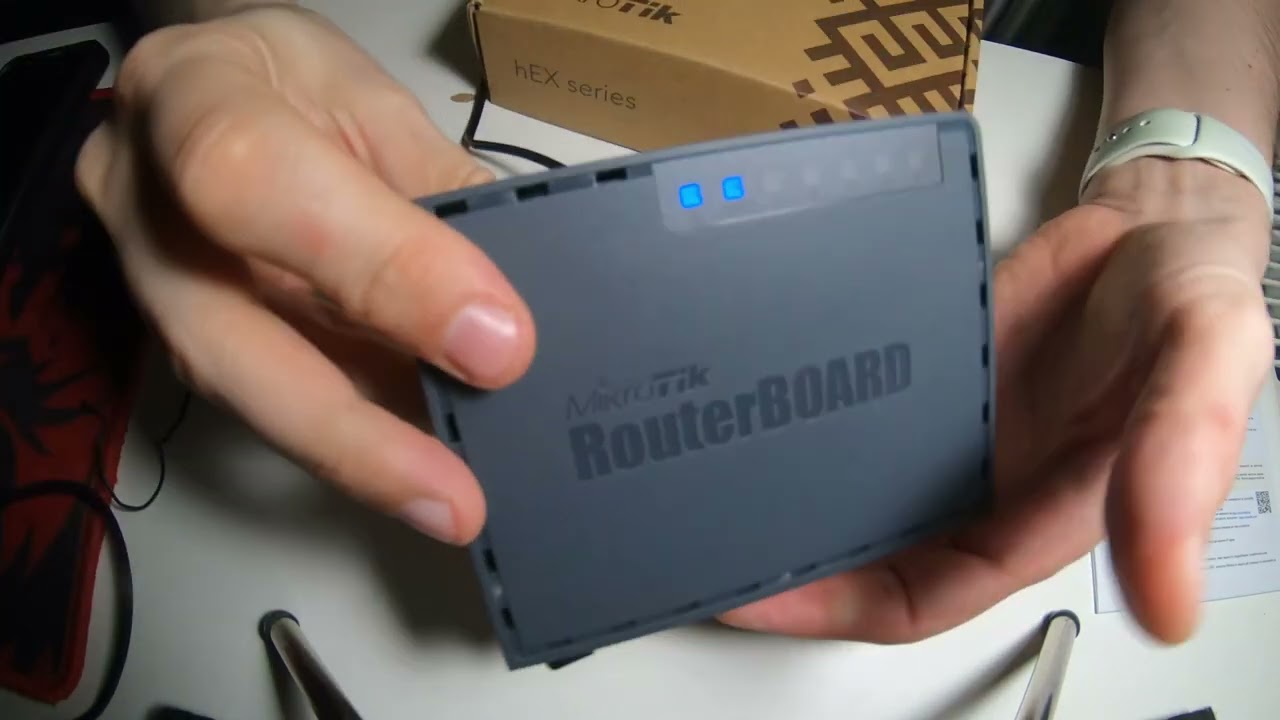 Unboxing Router Mikrotik RB760iGS HEX S cu modul SFP
