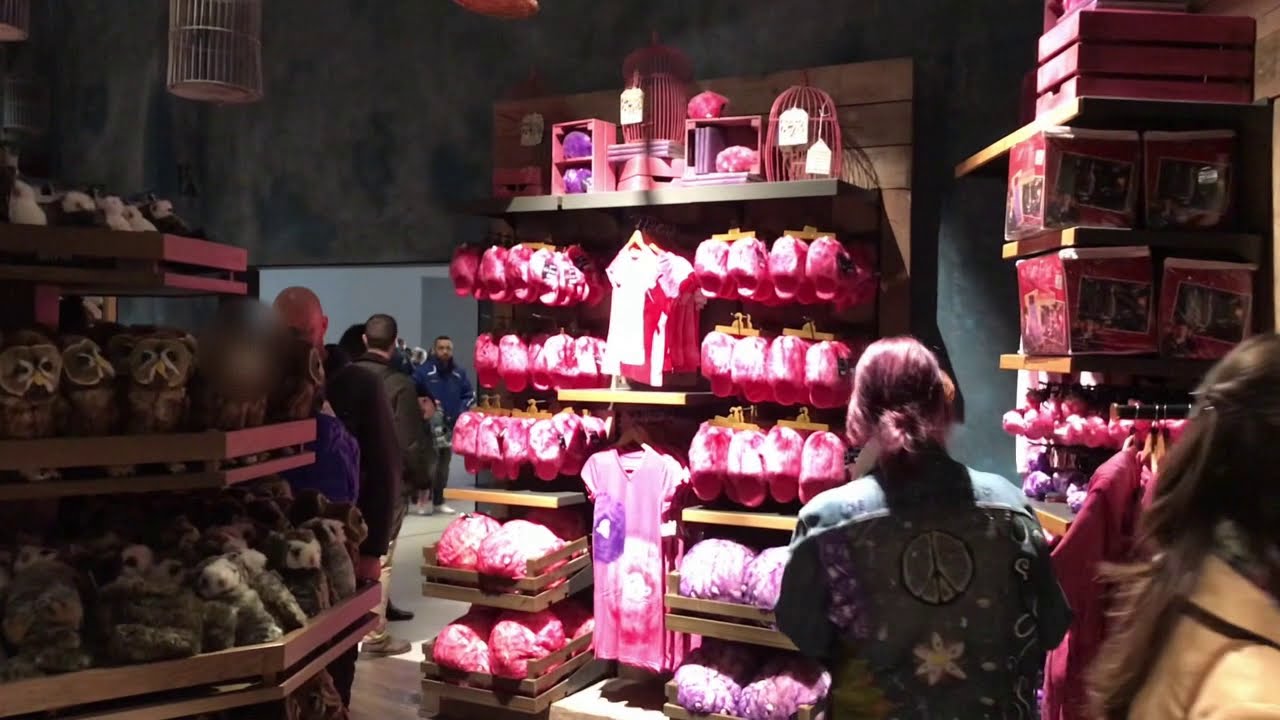 2019 Gift shop at Harry Potter Warner Bros Studio London || Harry Potter Tour