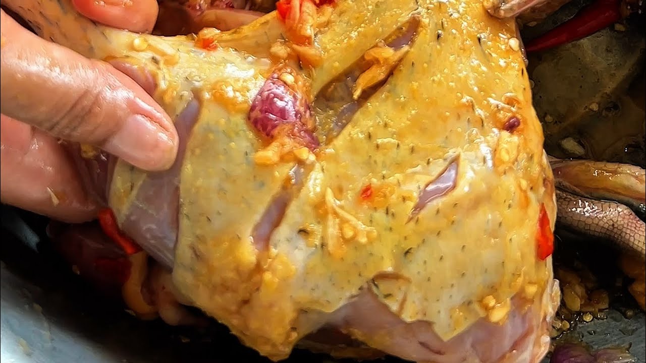 មាន់ដុត អំបិលម្ទេស ទឹកដូង 🐔🌴