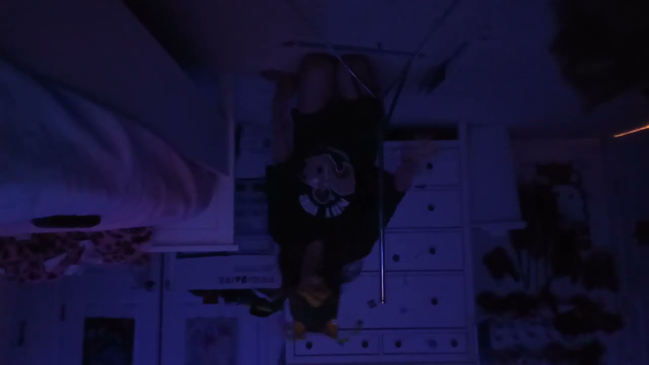 What's your favorite part about the alien cat mask
