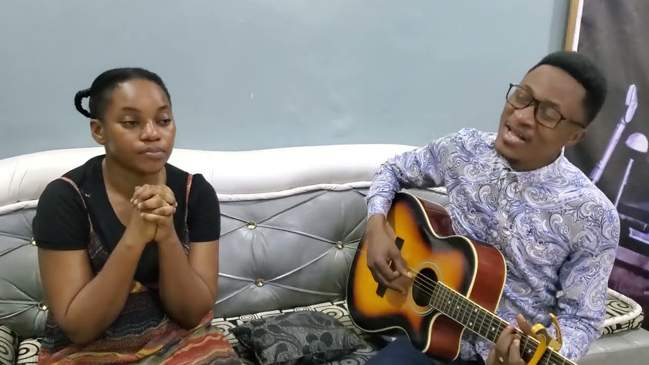 A CHACUN SON CHAPITRE| Past GRACE MUTOMBO