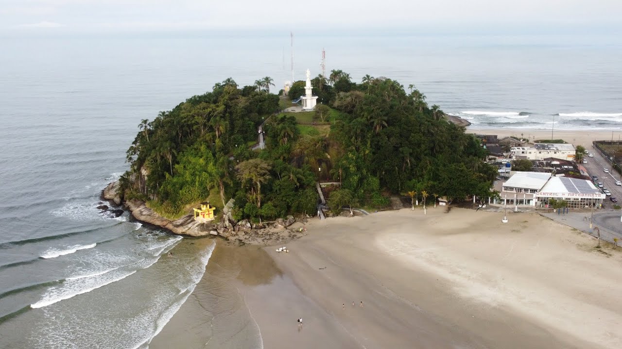 Morro do Cristo Visto de Cima GUARATUBA PR - Olhos de Águia Drone