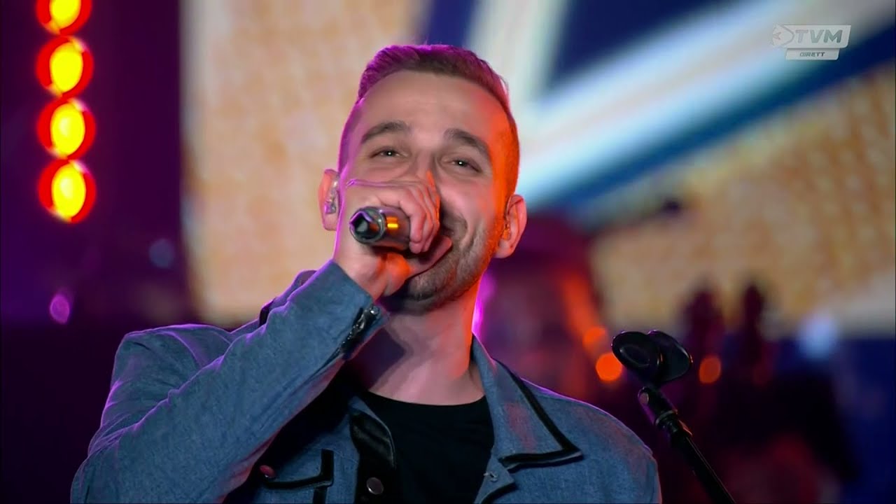 The Palace String Orchestra ft. Klinsmann - She Gives me Wings (NYE Celebrations 2022)