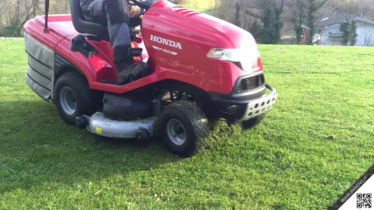HONDA HF 2622 - Trattorino tosaerba idrostatico da 122 cm, con raccolta/mulching