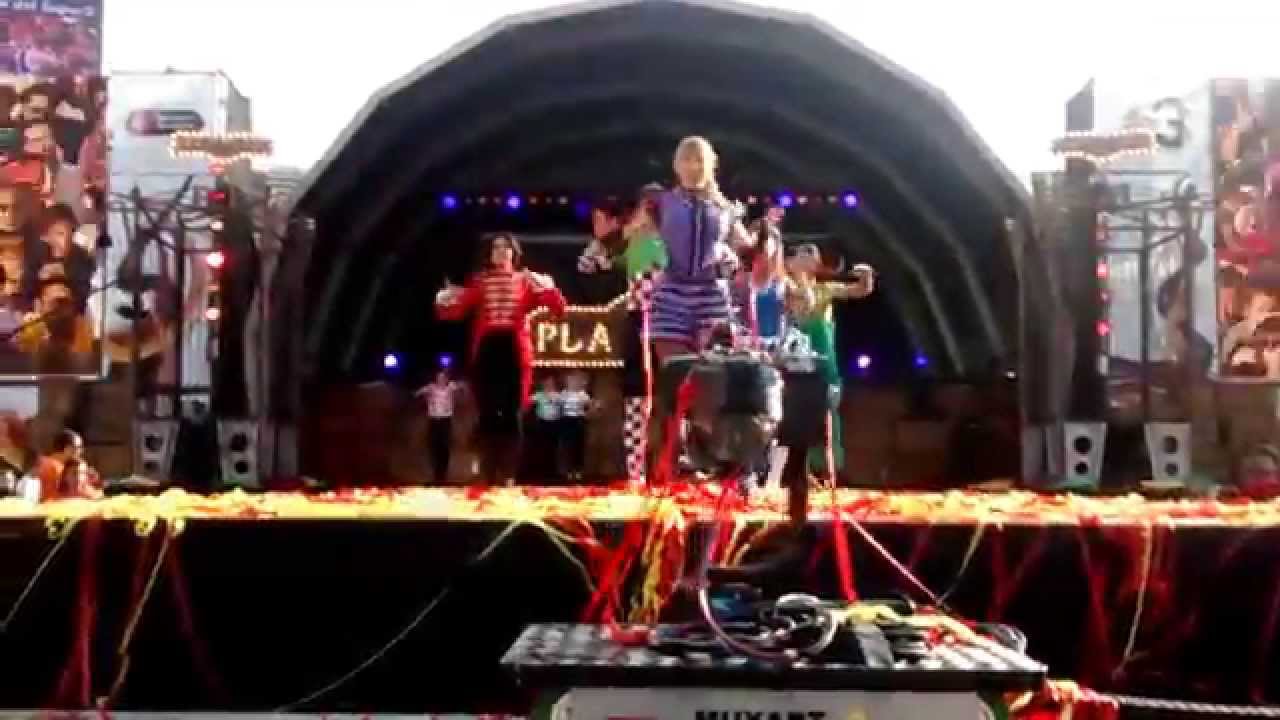 ESPECTACLE FESTA SUPER3 LILA 2015 ARKANDU