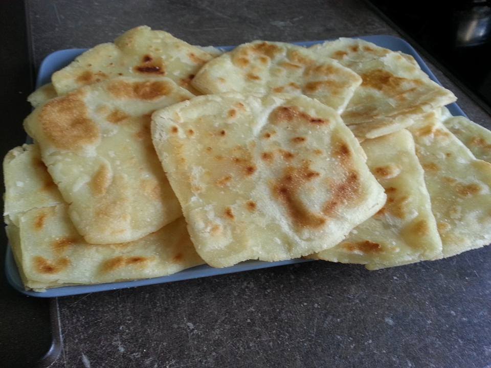PAIN ARABE-(MSEMEN)(rghaif) A LA FARINE DE RIZ SANS GLUTEN