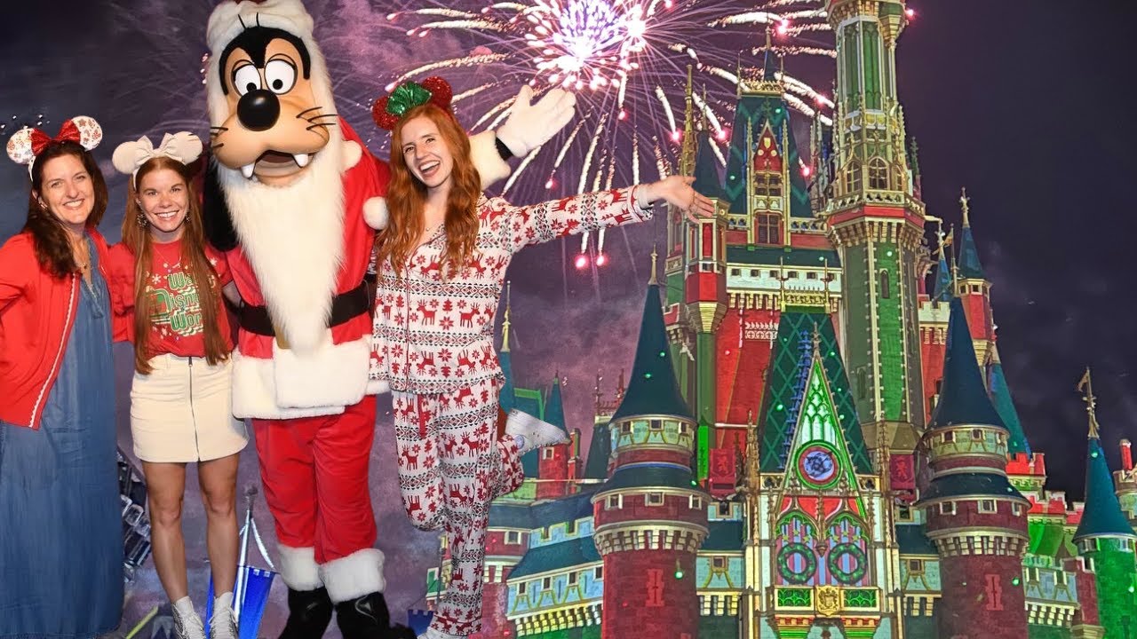 Mickey's Very Merry Christmas Party 2023