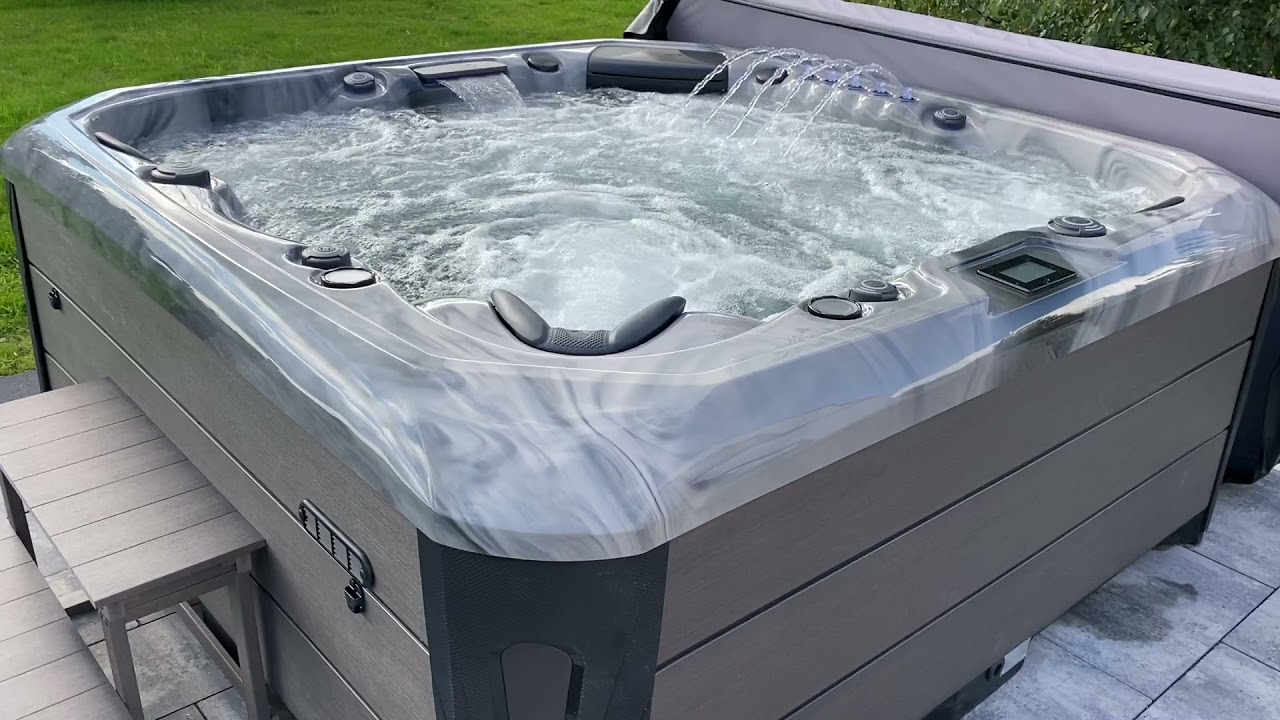 Bezkonkurencyjne jacuzzi ogrodowe Barcelona 2022 Odysey | superspas.pl