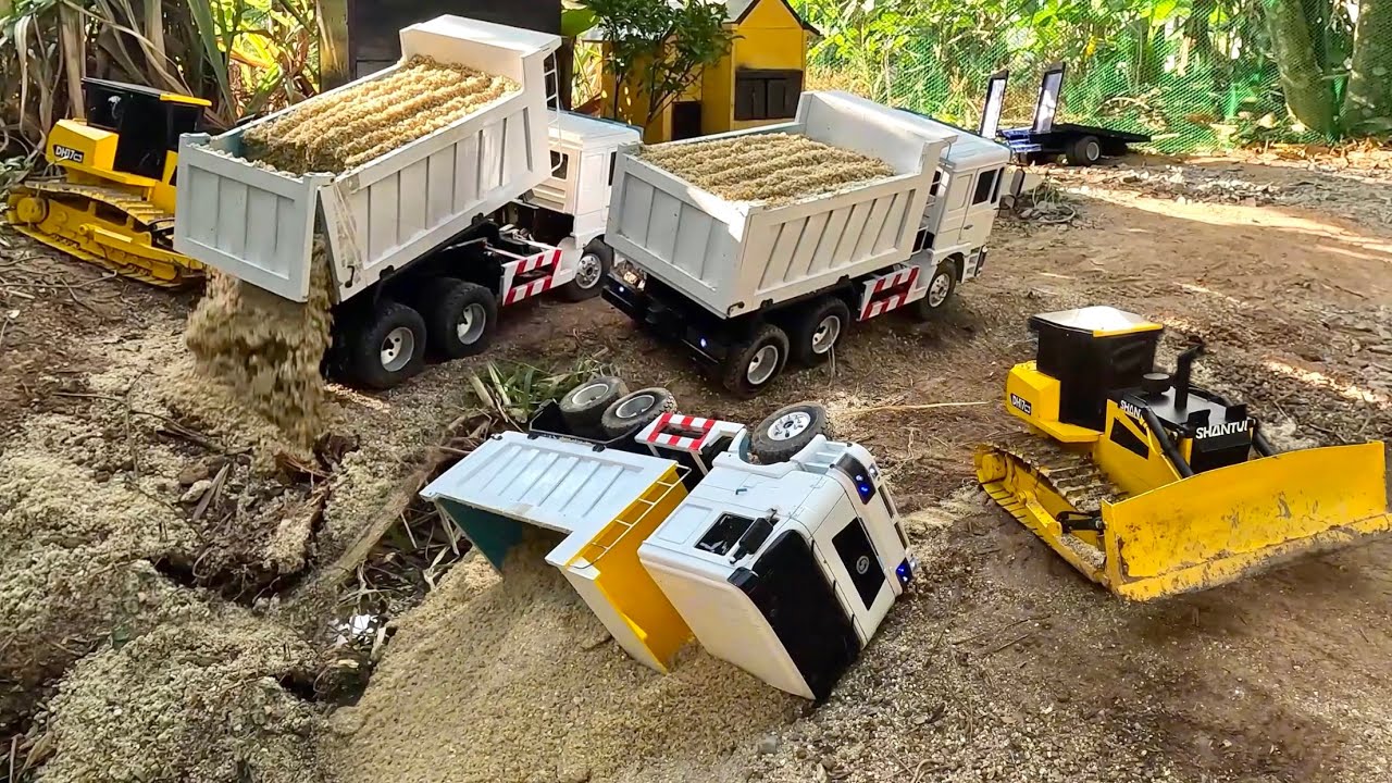 RC SHANTUI Bulldozer Rescue Overturned Dump Truck & Filling Sand - Realistic RC Construction